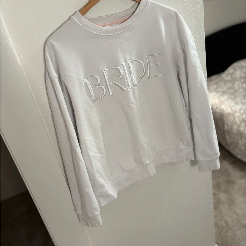 Elegant White Bride Sweatshirt - Picture 3 of 6